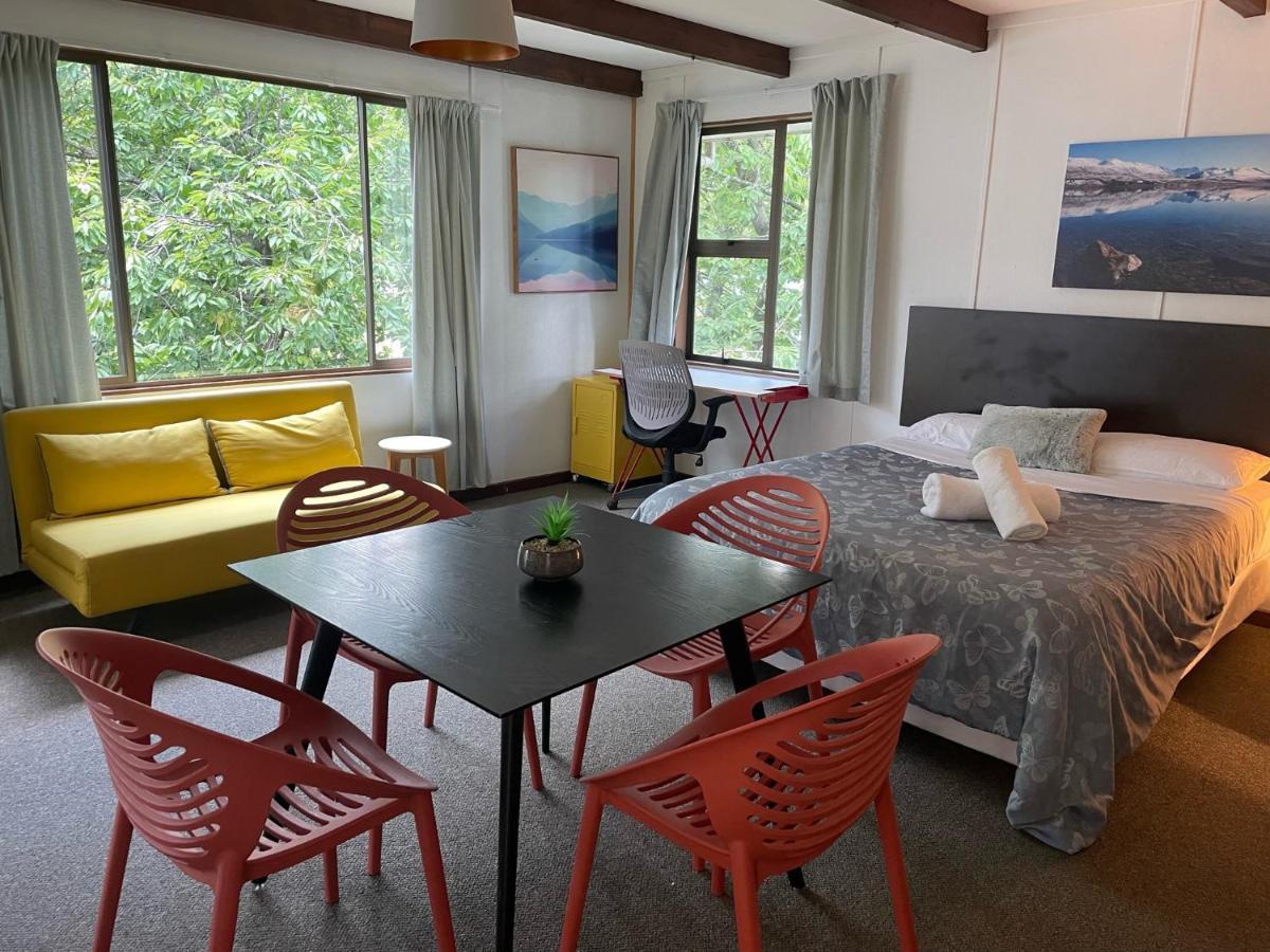 Mountain Creek Vacation Hotel Queenstown Bagian luar foto