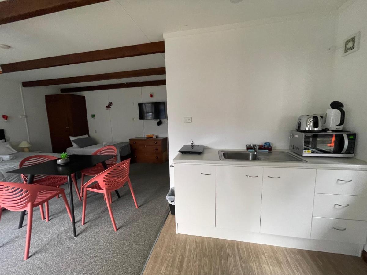 Mountain Creek Vacation Hotel Queenstown Bagian luar foto